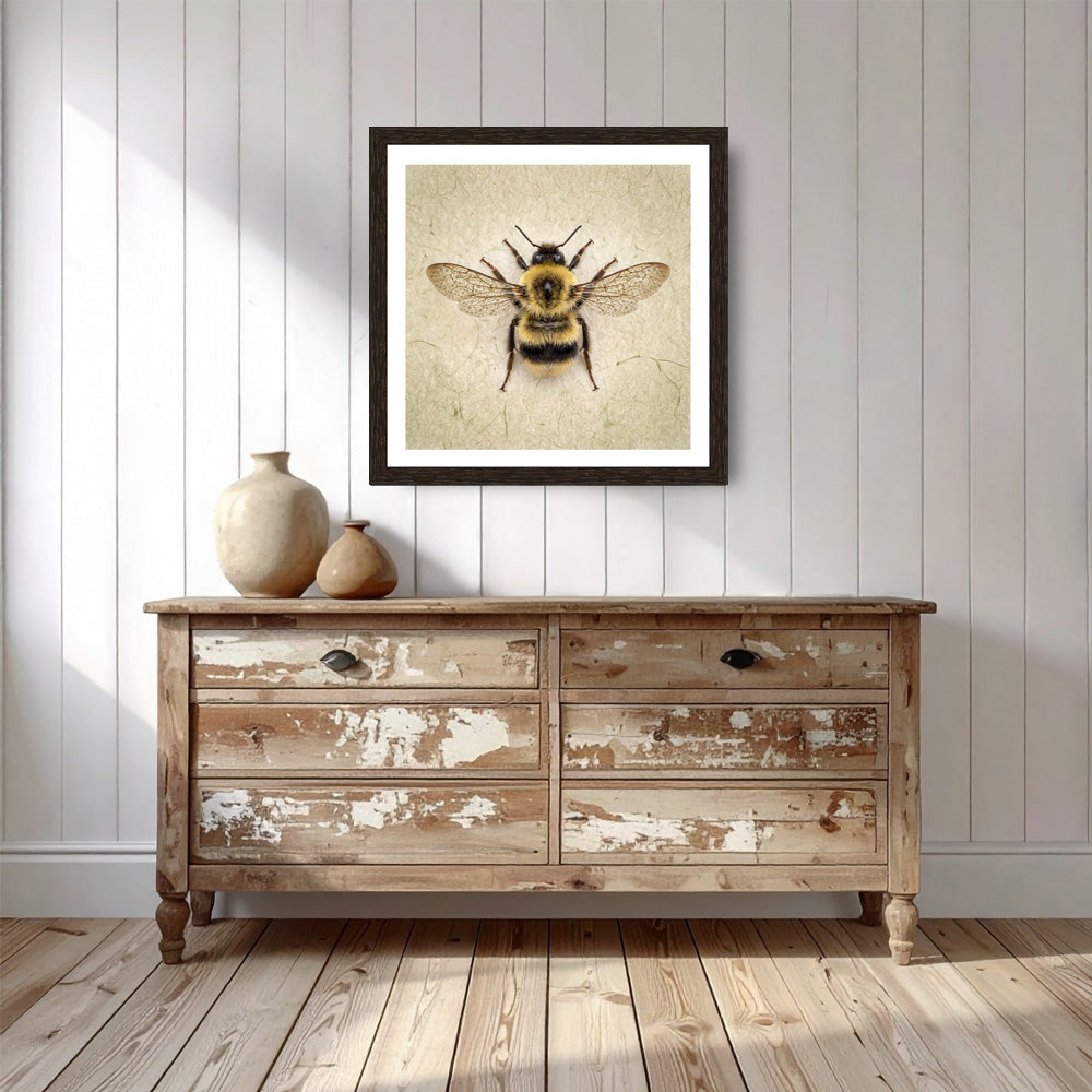 Bumblebee with hearts print